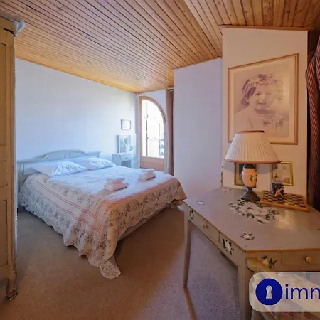 Duplex Apartment *